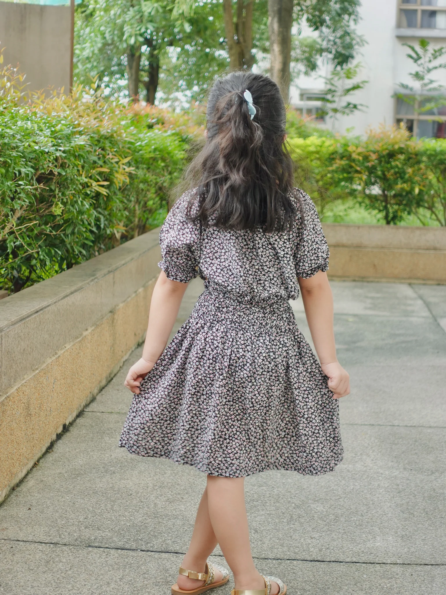 Evelyn kids set - black floral - Image 5