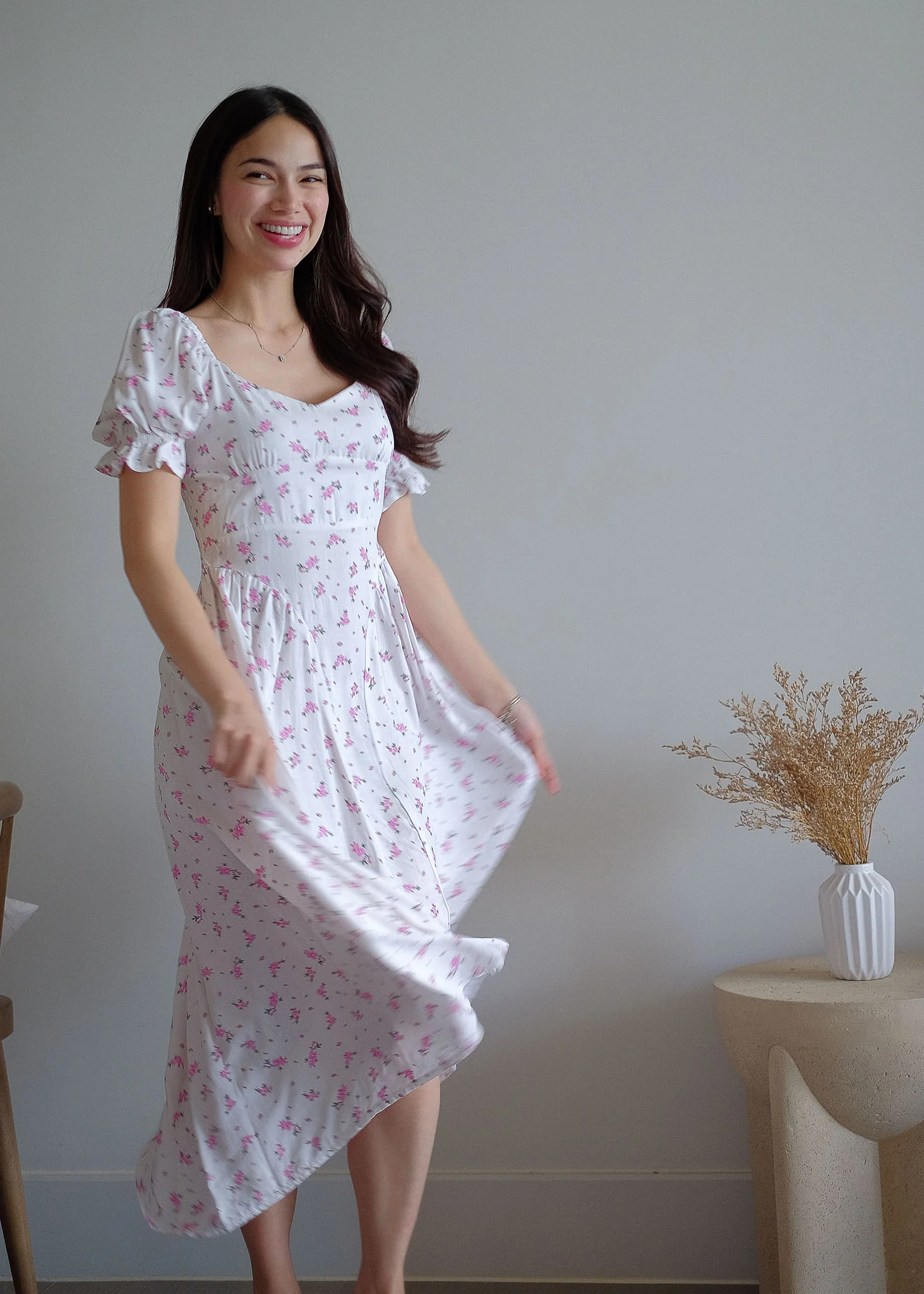 The Emma Midi dress - dainty print floral - Image 3